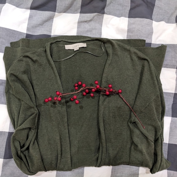 LOFT Sweaters - Ann Taylor LOFT Green open cardigan size Medium